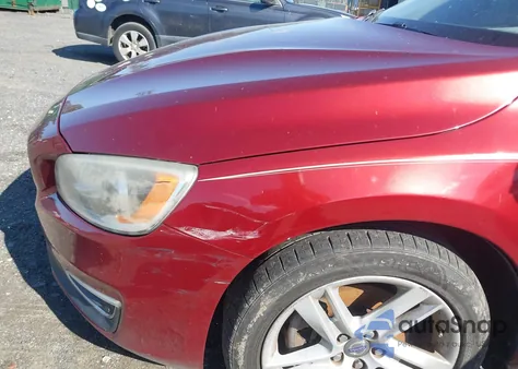 2015 Volvo S60 T5 Premier из США, поврежденный, VIN YV126MFK3F1344944